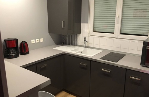 Leon Blum - Bon Coin Apartment | Studio-Ensuite with Shower-Studio 17m2