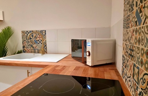 Montpon-Menesterol Apartment | Studio Entier de Standing