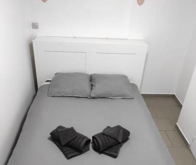 Sin-le-Noble Apartment | Studio entier avec WiFi, Smart TV, proche Douai