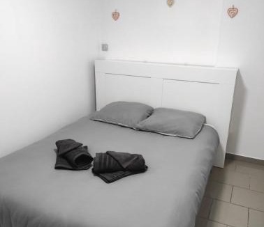 Sin-le-Noble Apartment | Studio entier avec WiFi, Smart TV, proche Douai