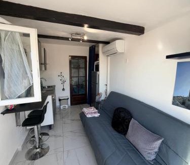 13th Arrondissement Apartment | studio entre vallée colline et soleil marseillais