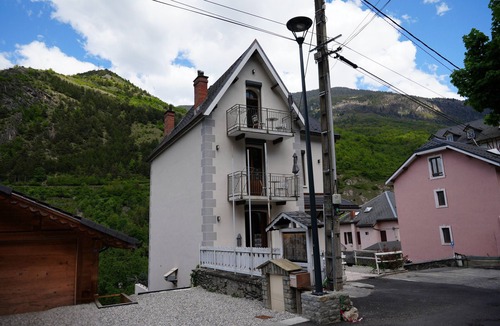 Brides-les-Bains House | Studio equipped with simple bed