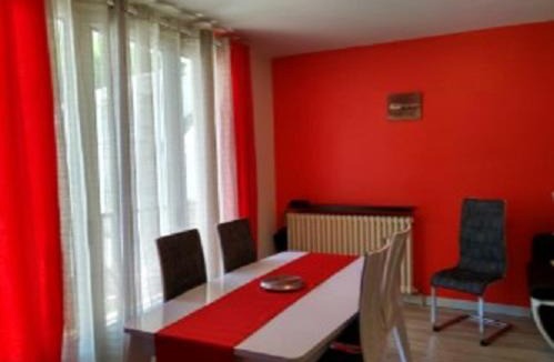 Bagneres-de-Luchon Apartment | Studio ETIGNY