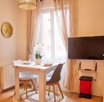 Sainte-Anne - Faubourg Noyon Apartment | STUDIO EXOTIC - PROCHE GARE - WiFi - NETFLIX