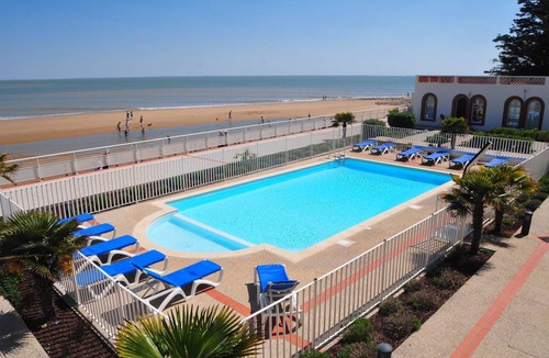 La Tranche-sur-Mer Apartment | Studio flat ∙ 1 bedroom ∙ 2 guests