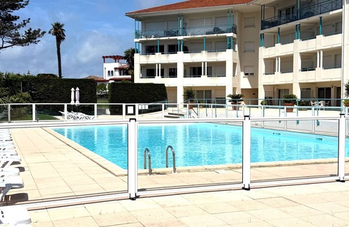 Ciboure Apartment | Studio facing golf with terrace and parking