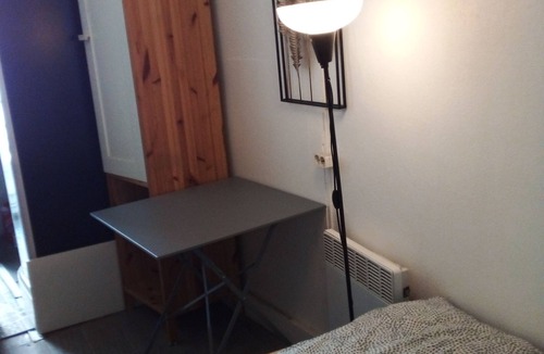 Quartier de la Monnaie Apartment | STUDIO FACING THE SEINE