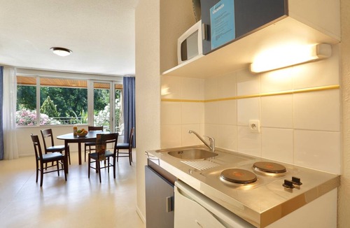 Vallon-Pont-d'Arc Apartment | Studio flat ∙ 1 bedroom ∙ 6 guests