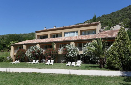 Vallon-Pont-d'Arc Apartment | Studio flat ∙ 1 bedroom ∙ 3 guests