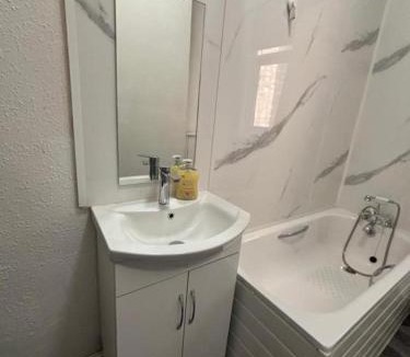 Harrow Apartment | Studio flat central harrow