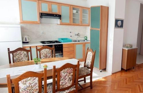 Turanj Apartment | Studio flat with air-conditioning Turanj, Biograd (AS-6445-b)