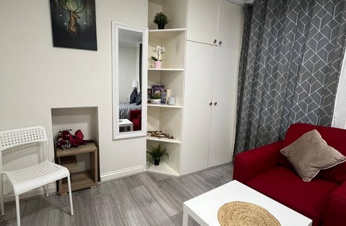 South Acton Apartment | Studio flat in Acton