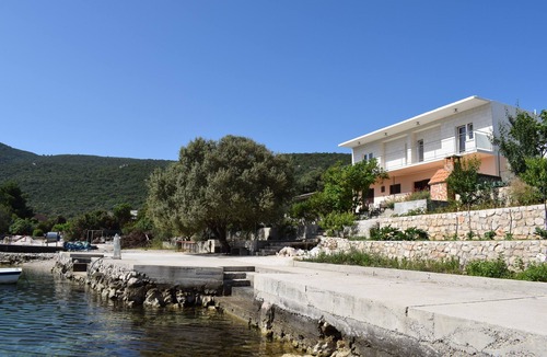 Putnikovic Apartment | Studio flat near beach Kabli, Pelješac (AS-10225-a)