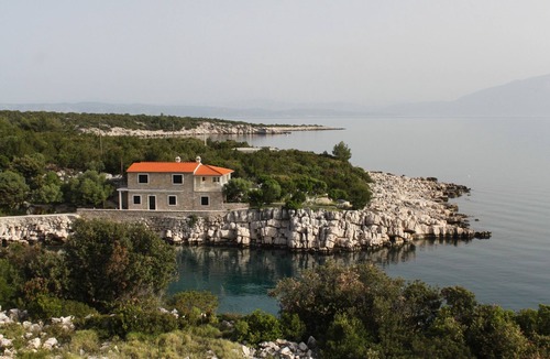Pokrivenik Apartment | Studio flat near beach Cove Pokrivenik (Hvar) (AS-8673-a)