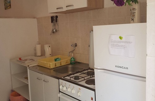 Bogomolje Apartment | Studio flat near beach Cove Mala Pogorila (Hvar) (AS-8952-a)