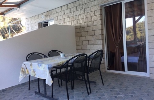 Bogomolje Apartment | Studio flat near beach Cove Mala Pogorila (Hvar) (AS-8952-b)