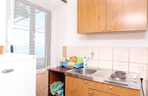 Bogomolje Apartment | Studio flat near beach Cove Mala Pogorila (Hvar) (AS-8952-d)