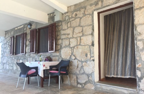 Bogomolje Apartment | Studio flat near beach Cove Mala Pogorila (Hvar) (AS-8952-d)