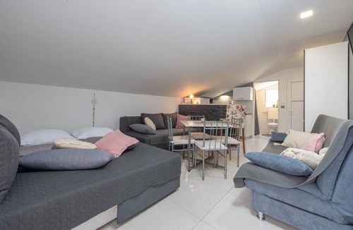 Ribarica Apartment | Studio flat near beach Ribarica, Karlobag (AS-23603-a)