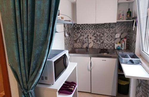 Donje Selo Apartment | Studio flat near beach Cove Donja Kruščica - Donja Krušica, Šolta (AS-12418-a)