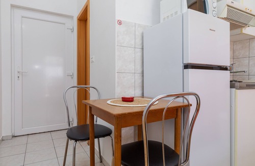 Jesenice Apartment | Studio flat near beach Sumpetar, Omiš (AS-2808-a)