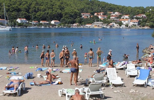 Cove Tri Zala (Zrnovo) Apartment | Studio flat near beach Korčula (AS-4356-a)