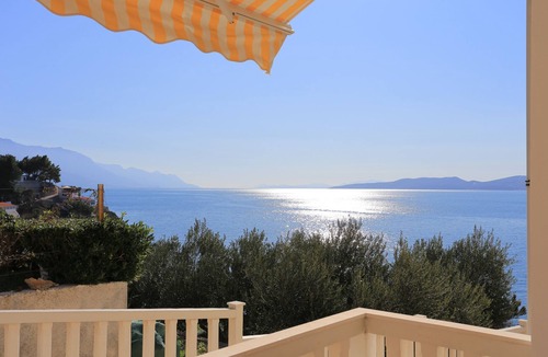 Mimice Apartment | Studio flat near beach Mimice, Omiš (AS-18149-d)