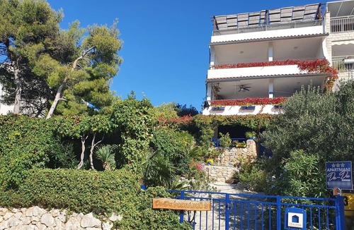 Susica Apartment | Studio flat near beach Murter (AS-22397-a)
