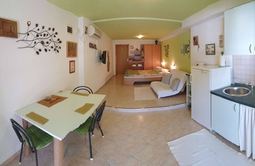 Susica Apartment | Studio flat near beach Murter (AS-22397-b)