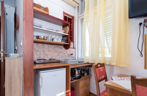 Volosko Apartment | Studio flat near beach Opatija - Volosko, Opatija (AS-7912-b)