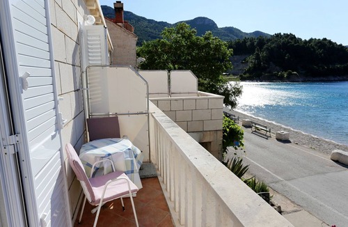 Trstenik Apartment | Studio flat near beach Trstenik, Pelješac (AS-4570-c)