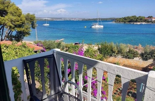Pasman Apartment | Studio flat near beach Pašman (AS-8219-a)