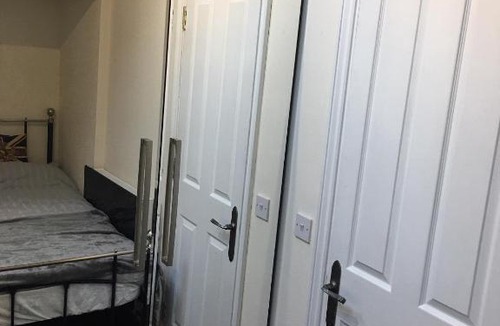 Hatfield Apartment | Studio Flat Near Hatfield Station