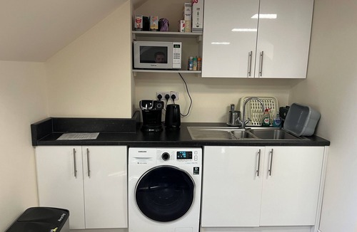Bramcote Apartment | Studio flat near university