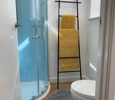 Filton Apartment | Studio flat, parking, Filton