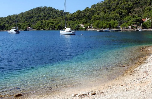 Ubli Apartment | Studio flat with air-conditioning Ubli, Lastovo (AS-24676-a)