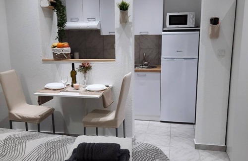 Selce Apartment | Studio flat with air-conditioning Selce, Crikvenica (AS-18893-a)