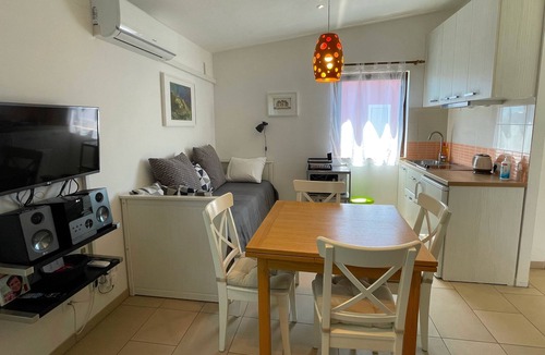 Povljana Apartment | Studio flat with air-conditioning Povljana, Pag (AS-21144-b)