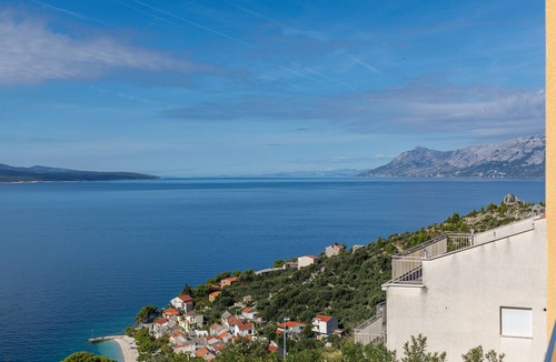 Bratus Apartment | Studio flat with balcony and sea view Krvavica, Makarska (AS-23540-d)