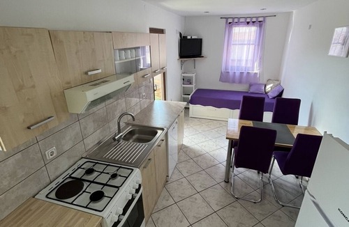 Martinscica Apartment | Studio flat with balcony and sea view Martinšćica, Cres (AS-14334-a)
