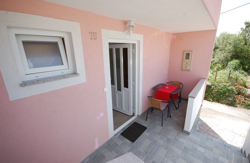 Sveti Vid-Miholjice Apartment | Studio flat with balcony Sveti Vid, Krk (AS-20629-a)