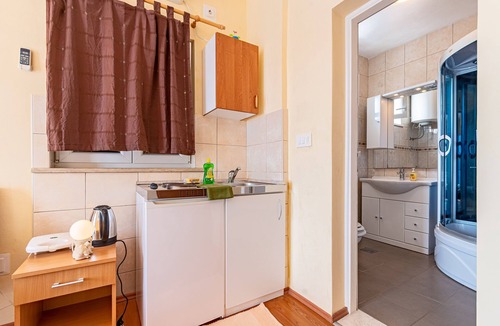 Cove Tri Zala (Zrnovo) Apartment | Studio flat with balcony and sea view Korčula (AS-10051-a)