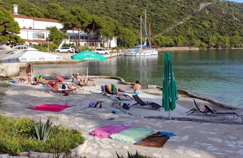 Pasadur Apartment | Studio flat with balcony and sea view Pasadur (Lastovo) (AS-8351-b)