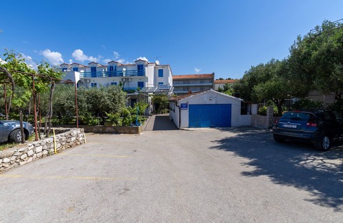 Sucuraj Apartment | Studio flat with balcony Sućuraj, Hvar (AS-6852-f)