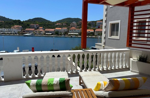 Island Dugi Otok Apartment | Studio flat with balcony and sea view Sali, Dugi otok (AS-443-c)