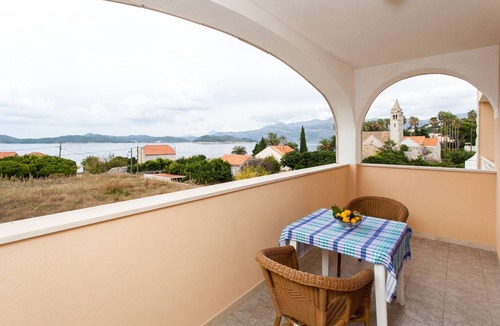 Lopud Island Apartment | Studio flat with balcony and sea view Lopud, Elafiti (AS-14013-a)