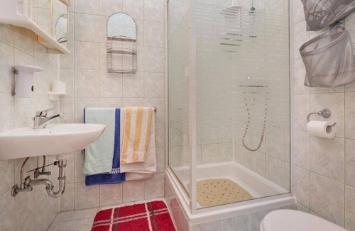 Brasina Apartment | Studio flat with balcony and sea view Srebreno, Dubrovnik (AS-22386-a)