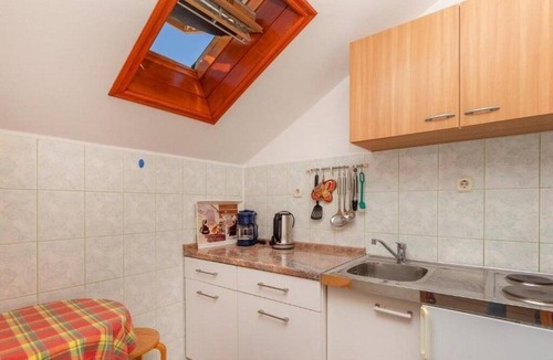 Brasina Apartment | Studio flat with balcony and sea view Srebreno, Dubrovnik (AS-22386-a)