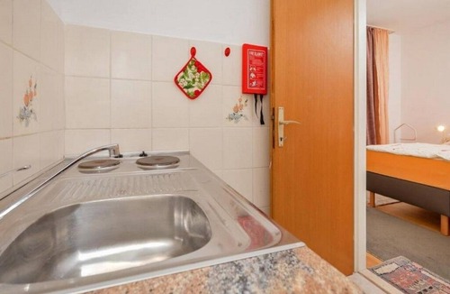 Brasina Apartment | Studio flat with balcony and sea view Srebreno, Dubrovnik (AS-22386-c)