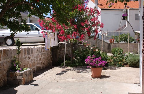 Tijesno Apartment | Studio flat with balcony Tisno (Murter) (AS-5091-a)